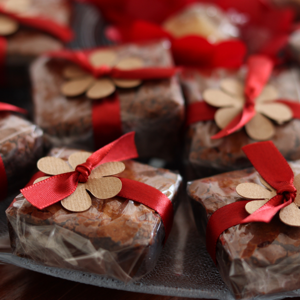 Regalos con brownie para celebrar logros escolares
